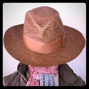 North Co. woven hat.